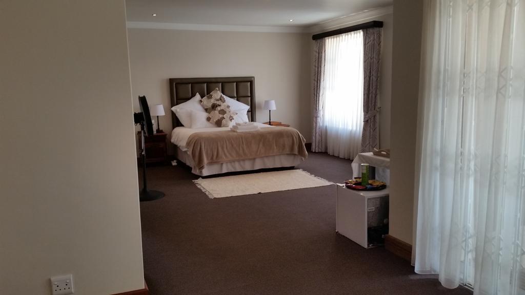 ヨハネスブルグ 6 On Acacia Bed & Breakfast 部屋 写真