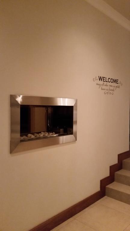 ヨハネスブルグ 6 On Acacia Bed & Breakfast エクステリア 写真