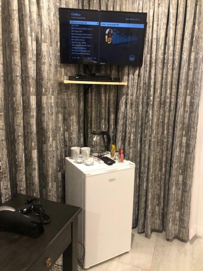 ヨハネスブルグ 6 On Acacia Bed & Breakfast エクステリア 写真