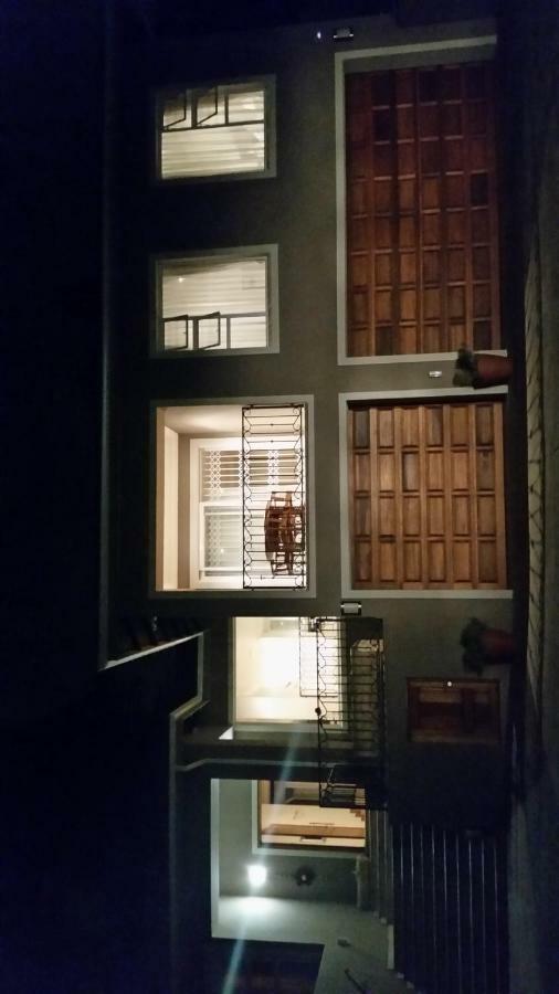 ヨハネスブルグ 6 On Acacia Bed & Breakfast エクステリア 写真