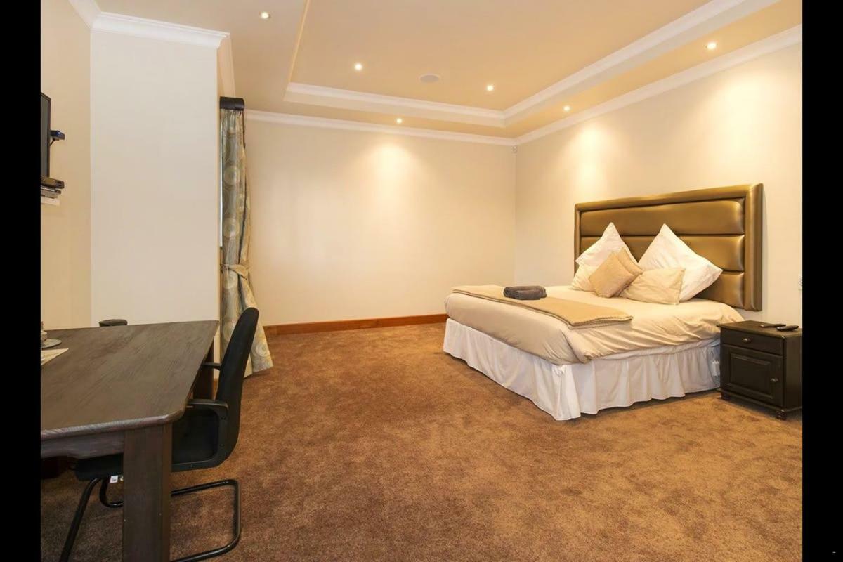 ヨハネスブルグ 6 On Acacia Bed & Breakfast エクステリア 写真