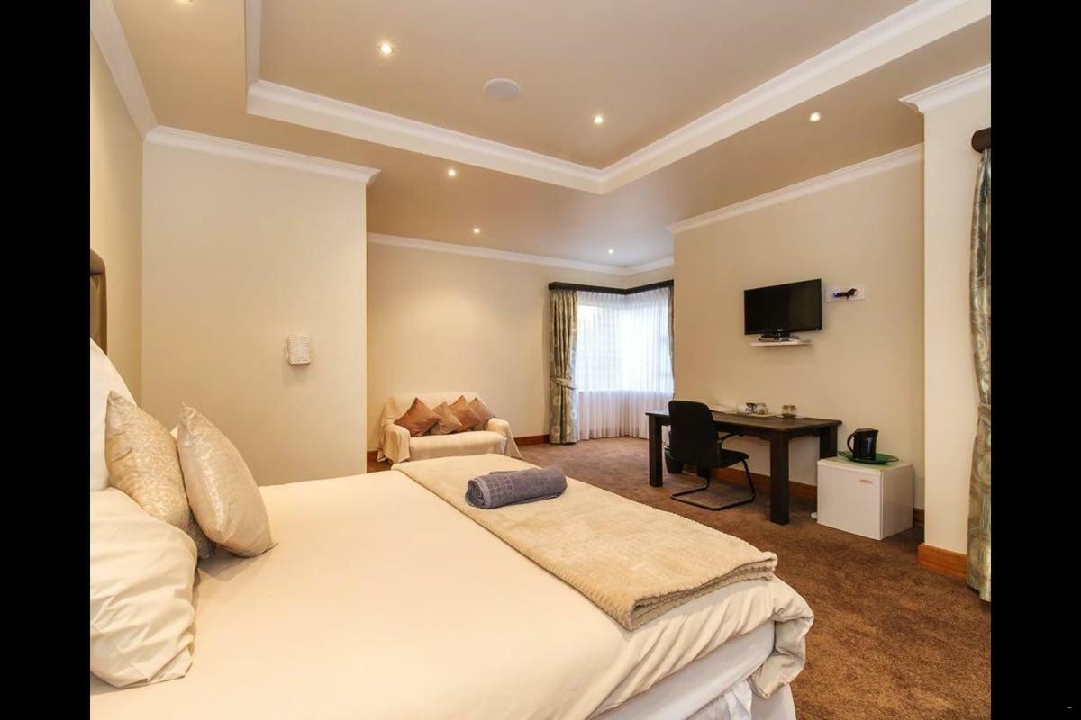 ヨハネスブルグ 6 On Acacia Bed & Breakfast エクステリア 写真